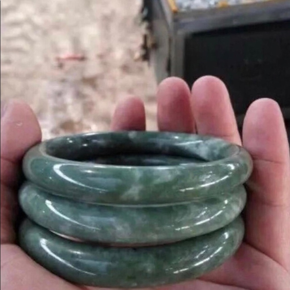 One Single Dark Green/ Dark Green Jade Bracelet